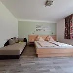 Haus Florian Apartament