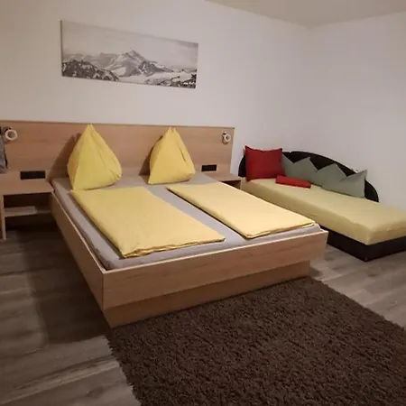 Haus Florian דירה *