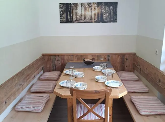 Haus Florian 메이른호픈