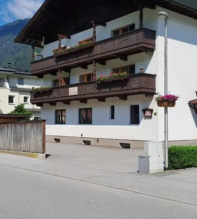 Haus Florian Lägenhet Mayrhofen